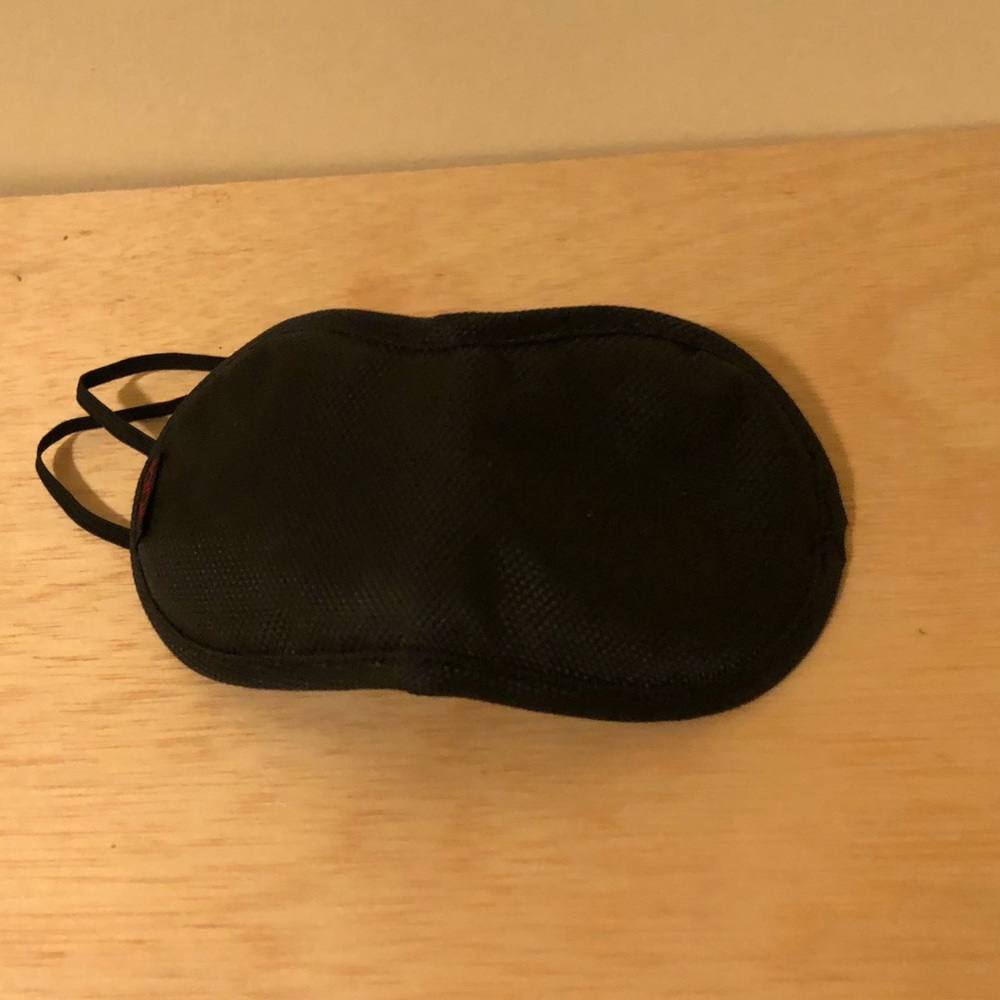 **NWOT** Tumi Sleep Mask
